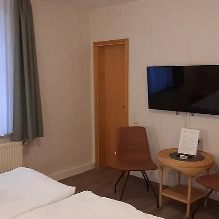 Brockenhexe Mit Restaurant & Cafe בית הארחה 3*