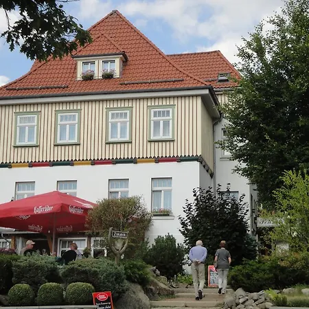 Brockenhexe Mit Restaurant & Cafe בית הארחה