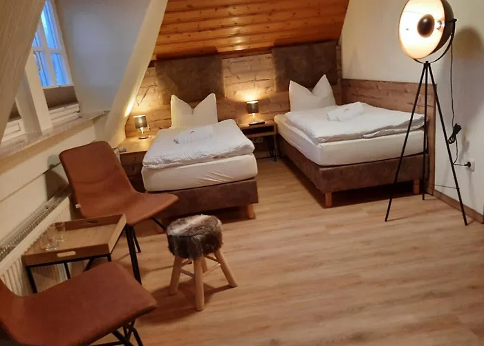 Brockenhexe Mit Restaurant & Cafe 3* Ширке