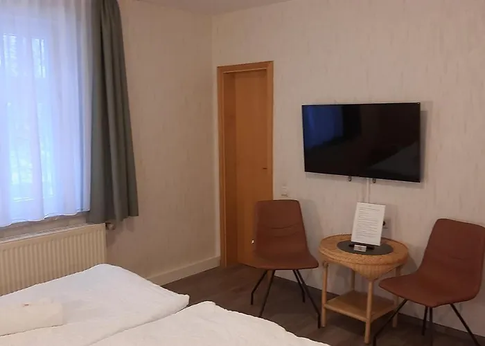 Brockenhexe Mit Restaurant & Cafe ゲストハウス 3*